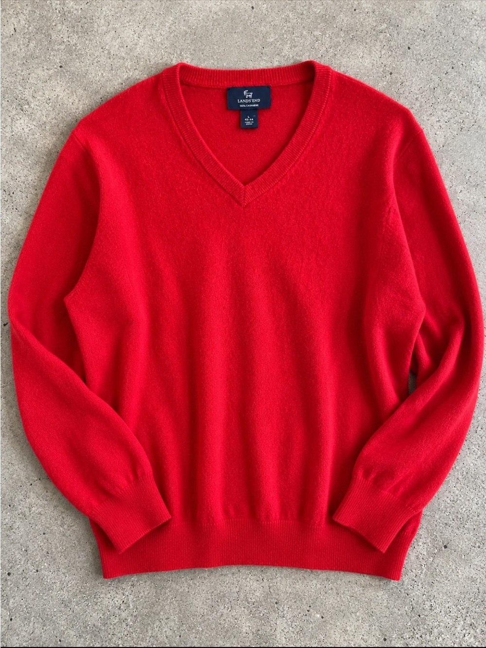 Lands’ End Men’s 100% Cashmere V-Neck Sweater Men Large Red Luxury Holiday